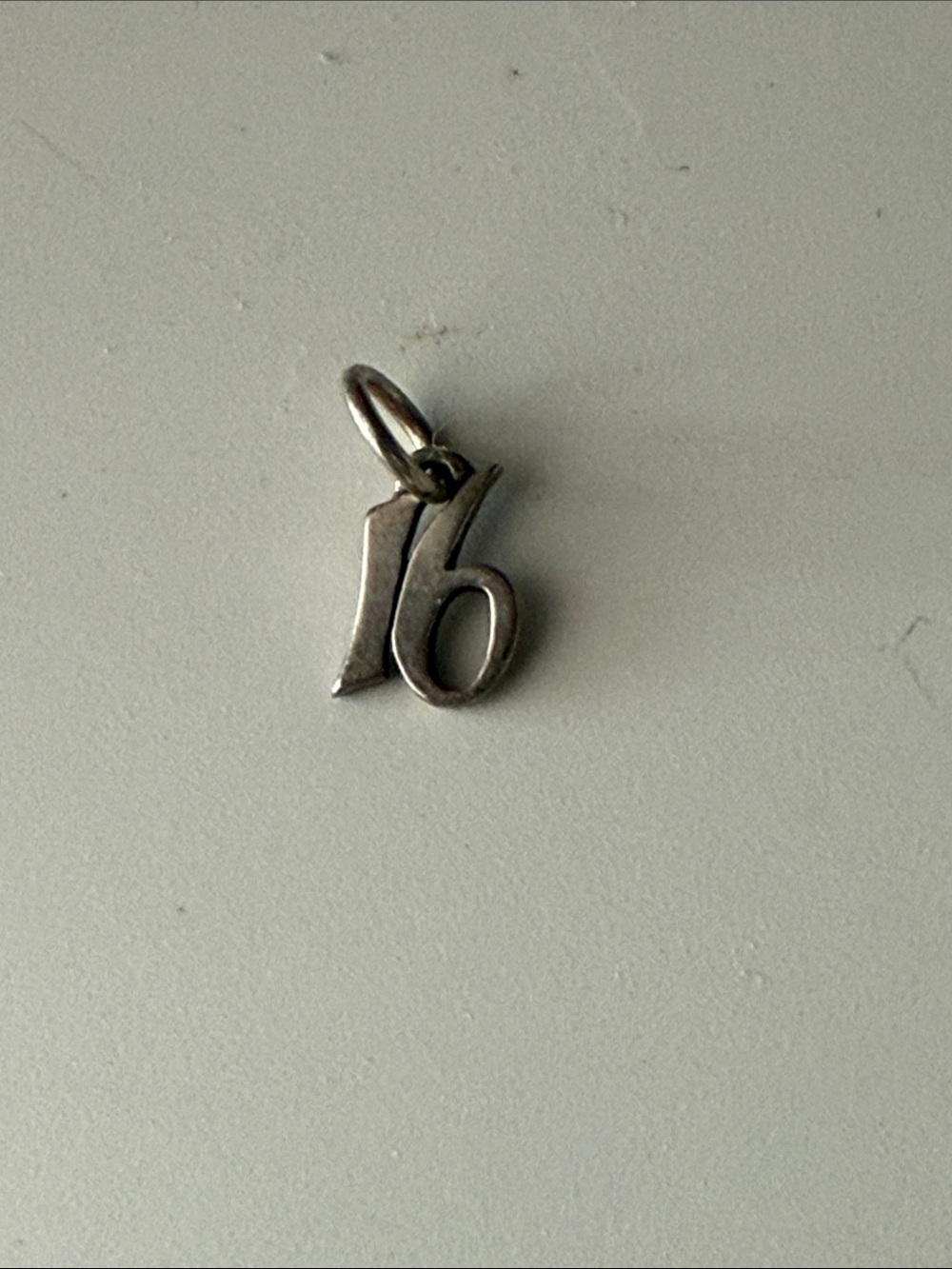 James Avery Sterling Silver '16' Number Charm Pendant - Silver vintage